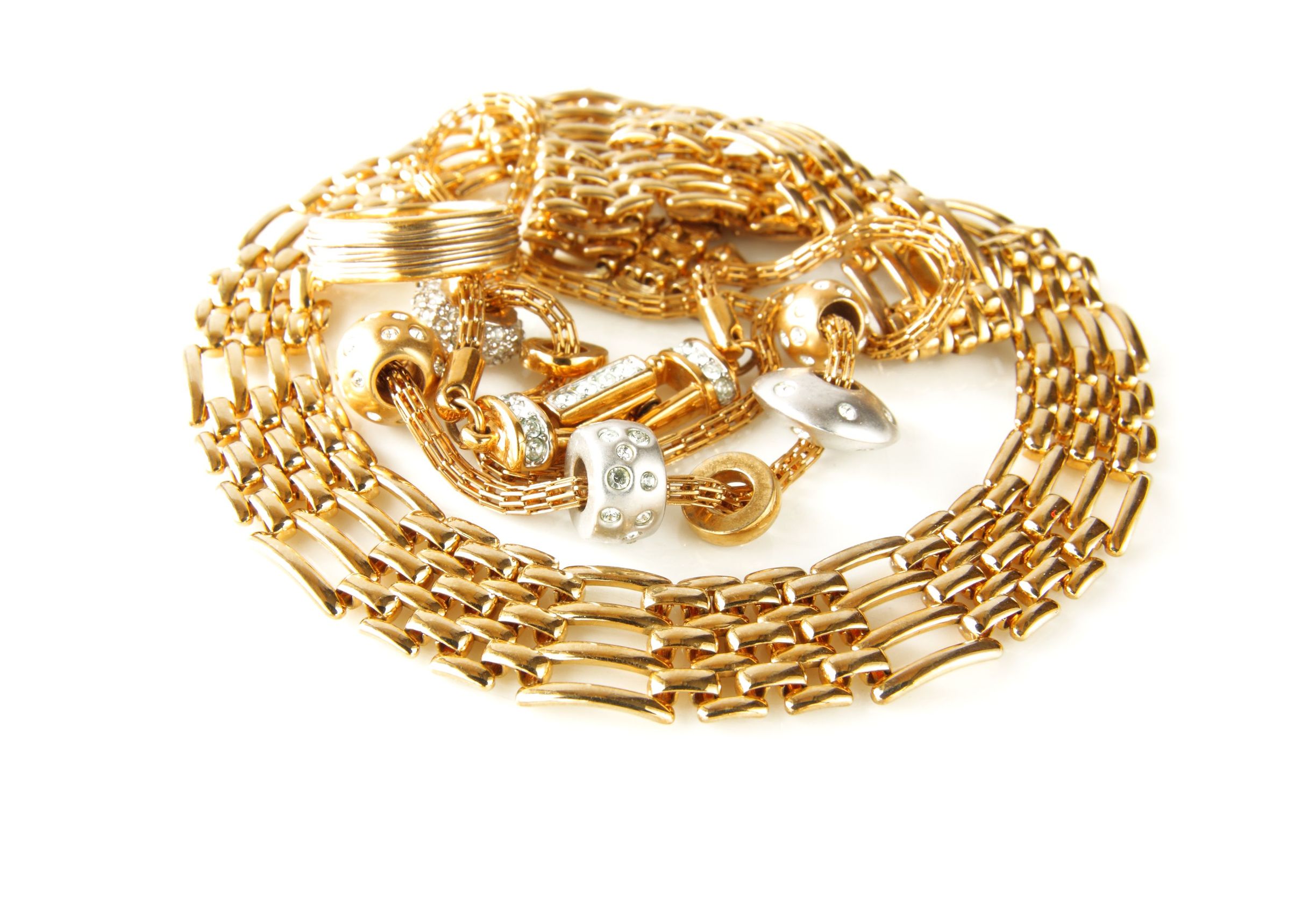 Find elegance right at your neighborhood gold jewelry store.