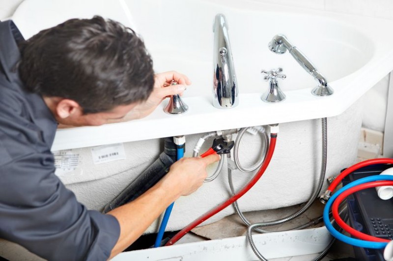 Helpful Tips for Leak Detection in Tucson