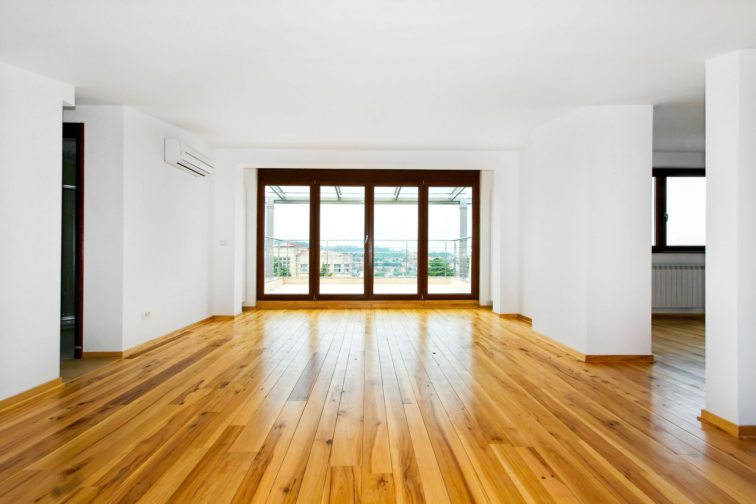 Different Elements of Hardwood Flooring in Chicago to Consider Other than Color