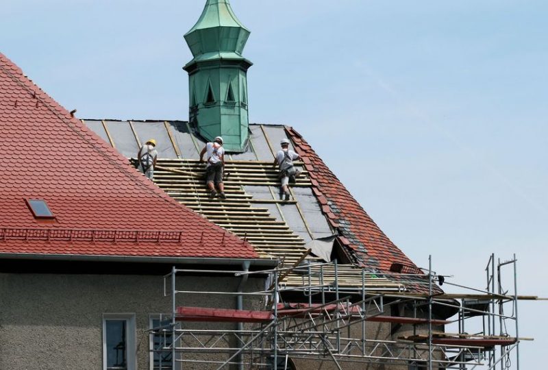 Steps For A Roof Installation In Des Moines, IA