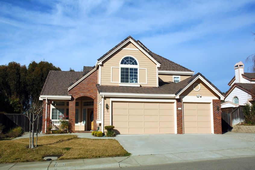 Let the Experts Take Care of Your Garage Door Troubles in Land O’ Lakes FL