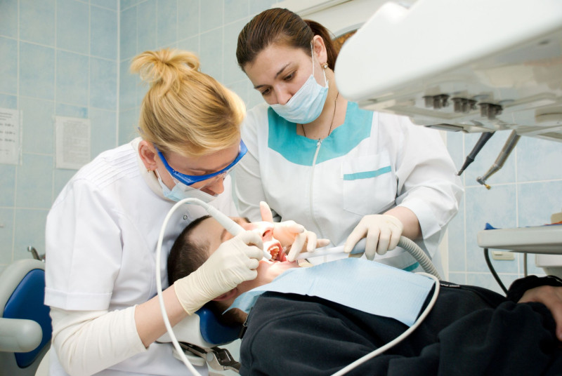 How to Treat Dental Pain at Home When You Can’t Get to a Palm Coast Dentist