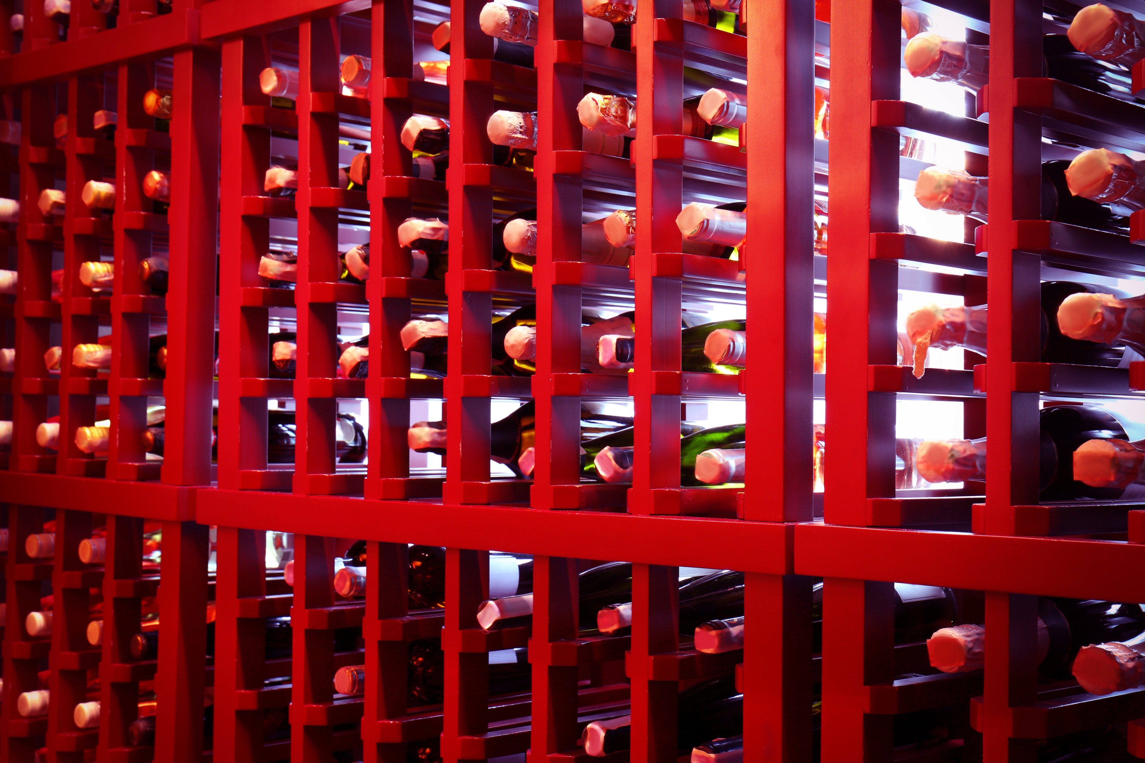 Choosing The Right Features For Your Custom Wine Cellar