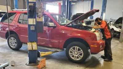 Working With a Mechanic That Specializes in Your Car Model in Surprise, AZ