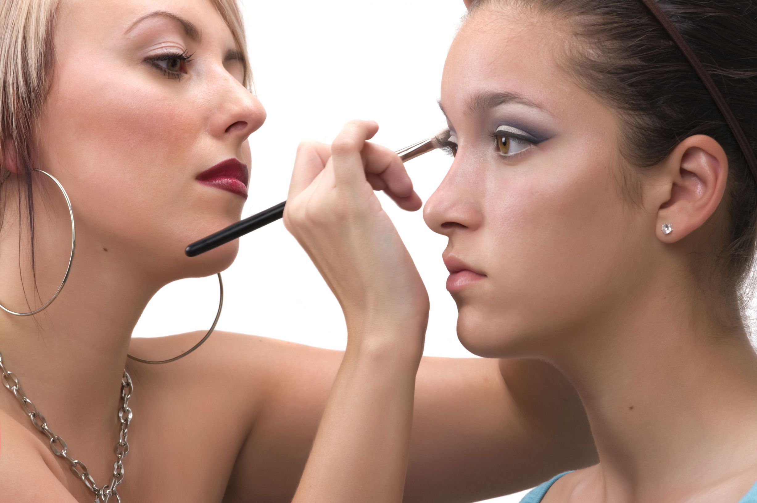 How a Permanent Makeup Studio in Washington, DC Can Help Streamline Your Morning Routine