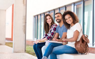 4 Top Reasons You Should Live in Student Apartments While on Campus